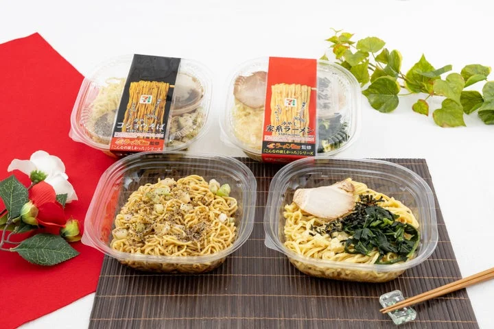 「冷やし家系ラーメン」と「冷やしコショウそば」の2商品が並んだパッケージと盛り付け例