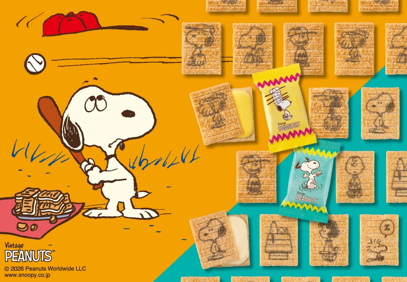 PEANUTSコラボ第4弾の告知ビジュアル。スヌーピーが野球バットを持つイラストと、キャラクター柄の