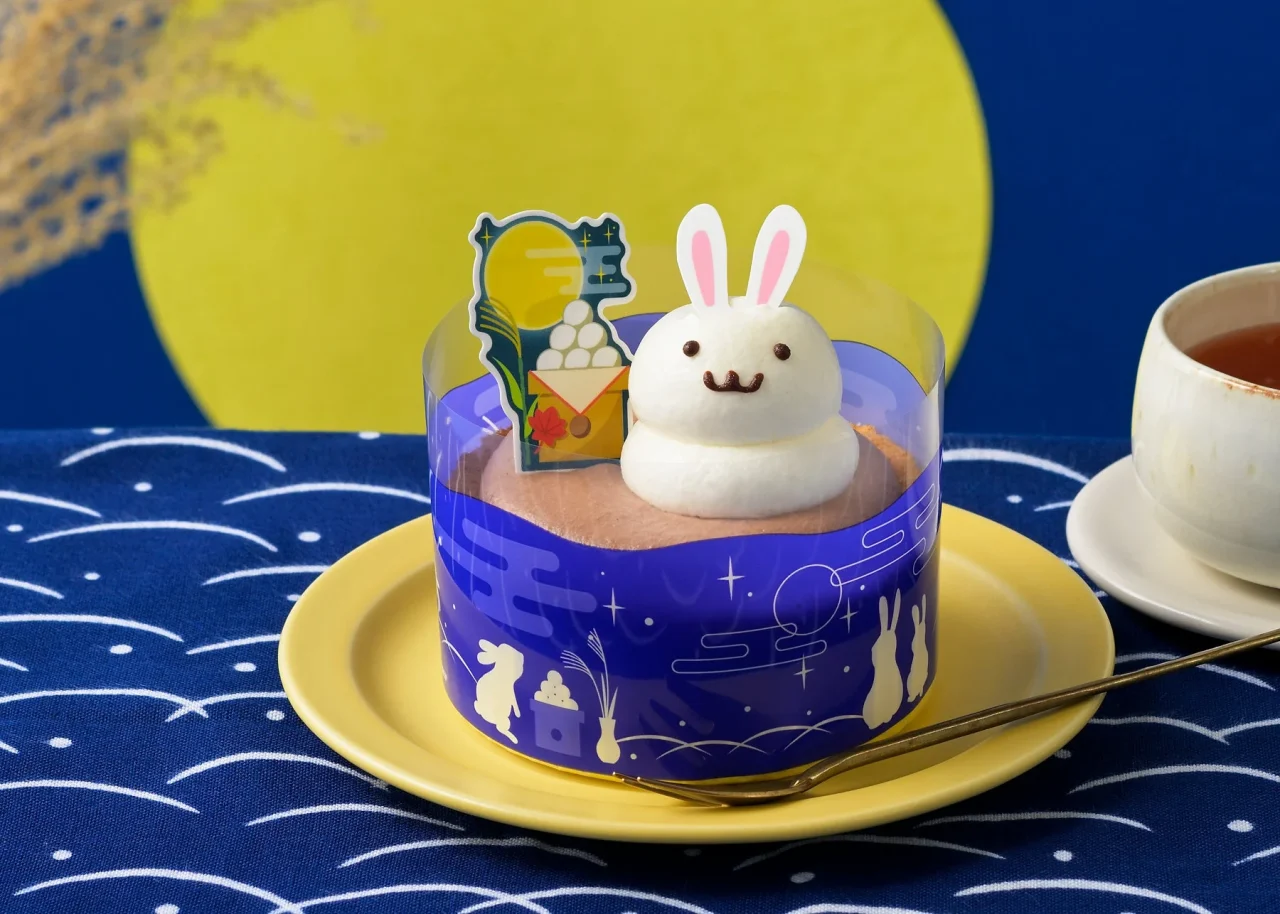 まんまる月うさぎのシフォンケーキとピック