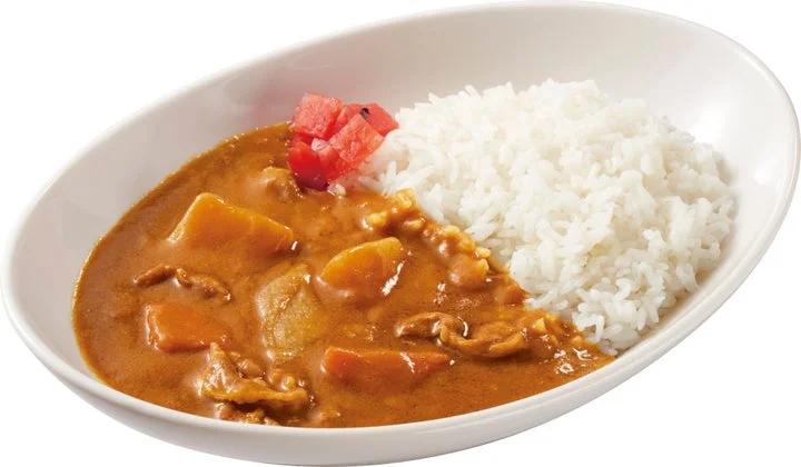 具材がごろごろ入ったカレーライス。