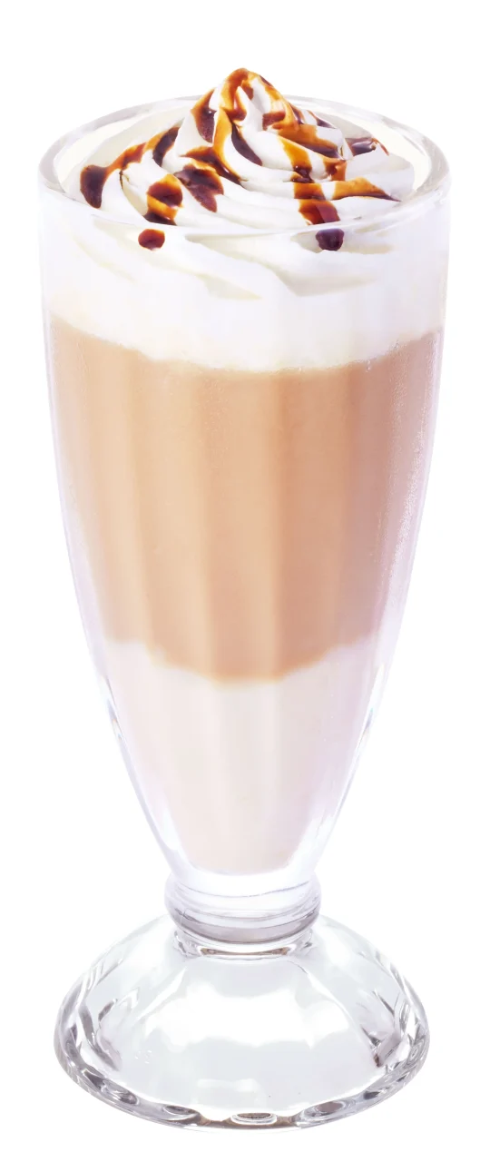 ホイップクリームとソースがトッピングされた午後の紅茶ミルクティーフラッペ
