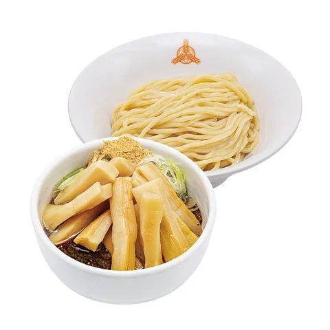 極太メンマを盛り付けた黒鰹醤油つけそば