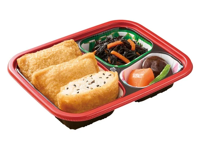 黒ごまいなりの和惣菜弁当の中身