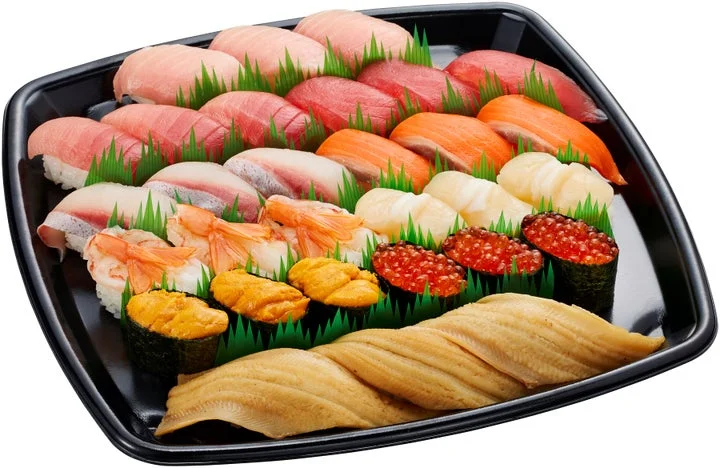 秋の豪華贅沢行楽セットの寿司盛り合わせ