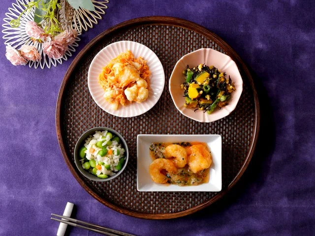 プリっと海老のまろやかチリソースと副菜のセット