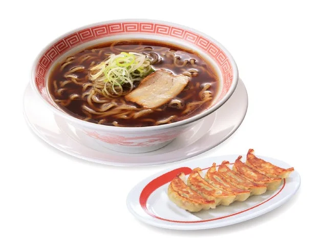 郡山ブラックラーメンと餃子のセット。