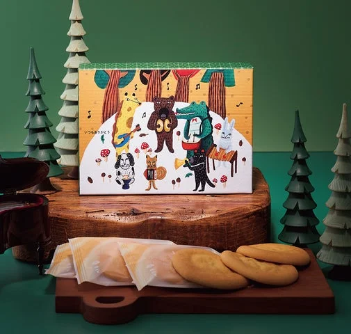 森の音楽会を描いたパッケージと生サブレやわらかゴールドプレーン
