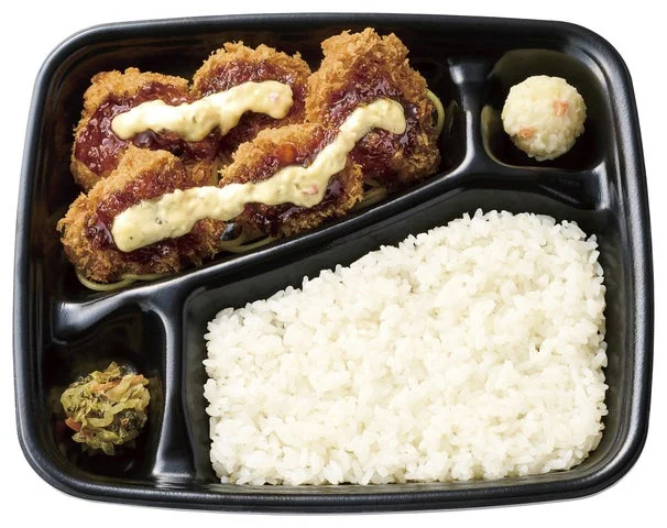 とりかつタル弁当の中身