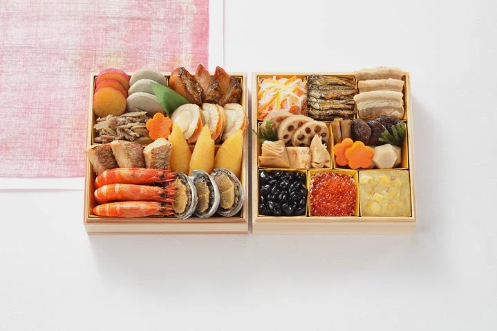 22品目が盛り付けられた冷凍和風二段重「瑞」