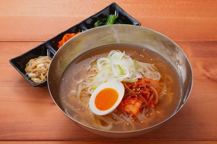 冷麺とナムル3種のセット