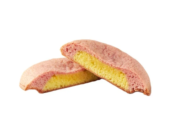 カットされたさつまいもみたいなクッキーの断面