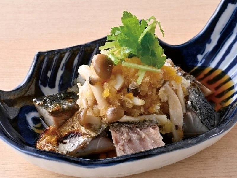 焼サバぽん ~きのこおろしぽん酢~の焼き魚とキノコ