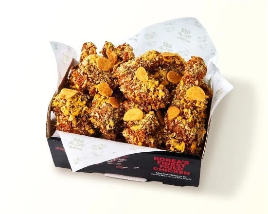 骨なしチキン チャクチャクガーリック ハーフサイズのフライドチキン