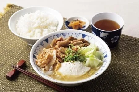 もつ煮込み豚汁定食の膳