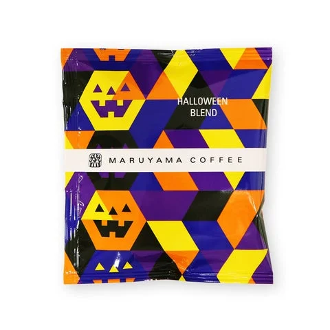 ジャック・オ・ランタンがデザインされたハロウィンブレンドのコーヒーバッグ