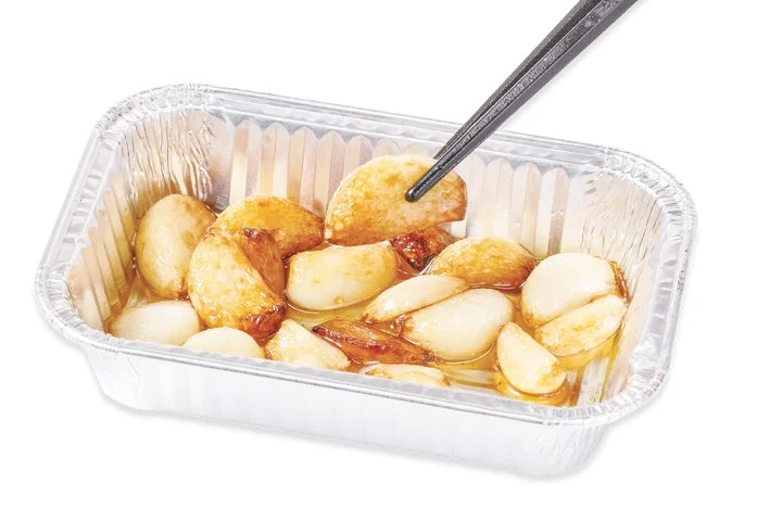 アルミホイルで焼くホクホクのにんにく