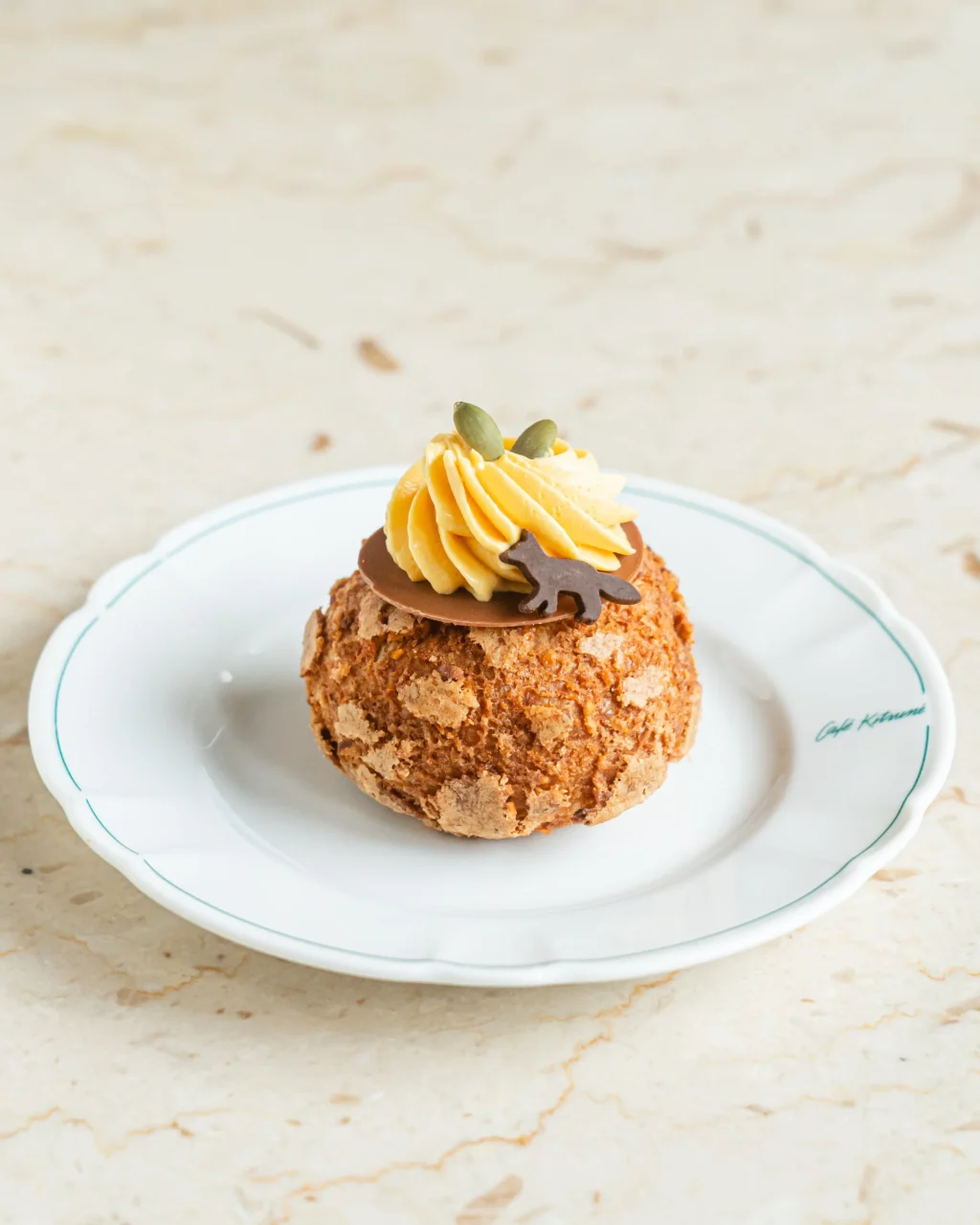 シューアラクレーム かぼちゃのシュークリーム