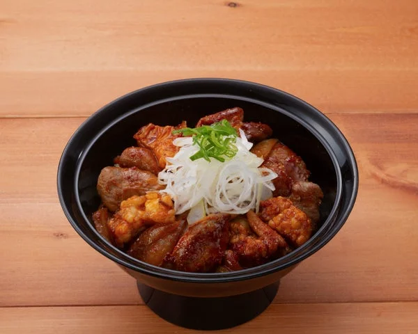旨辛ホルモン・ハラミ丼