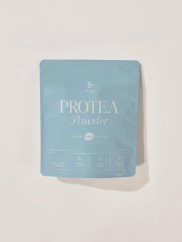 De-glu PROTEA Powderの青いパウチパッケージ