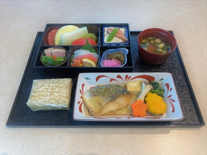 塩さばの生姜あんかけの機内食イメージ