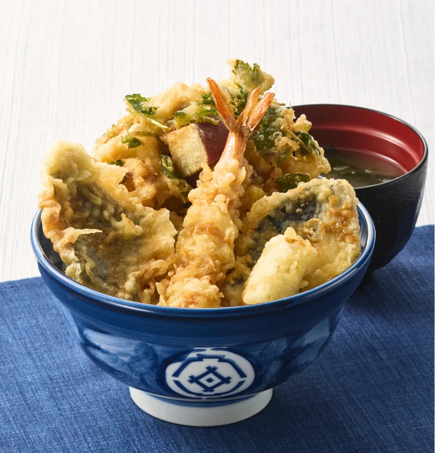 海老と4種の北陸産天丼の天ぷら盛り合わせとみそ汁
