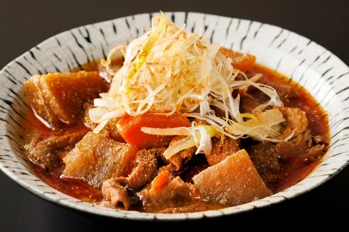 痺れもつ煮