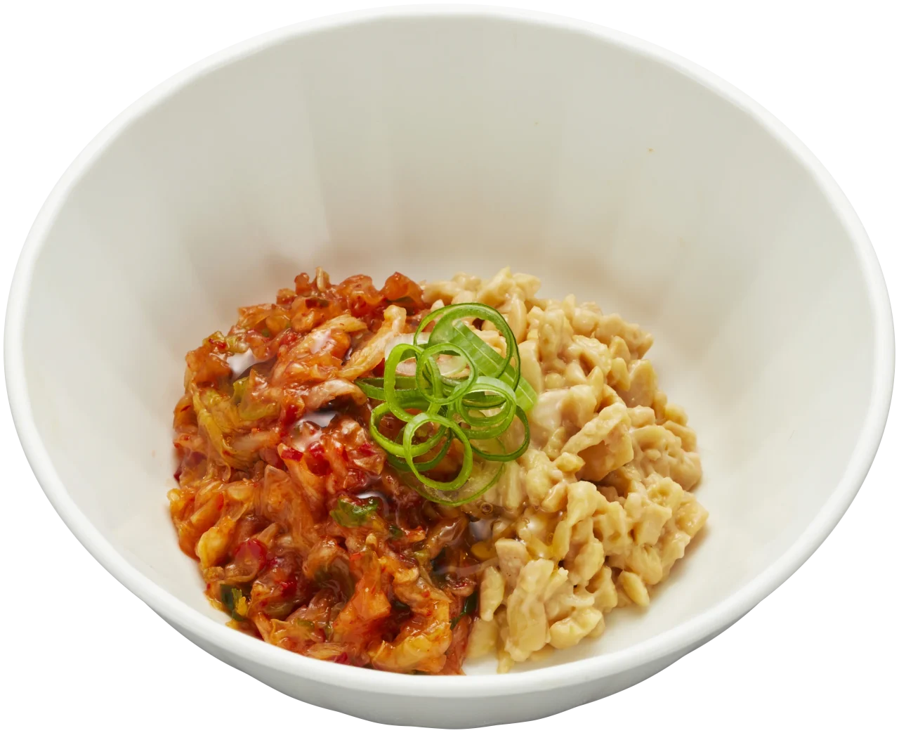 李朝園 刻みキムチ&納豆小鉢。白い器にキムチと納豆を盛り、ねぎを添えた小鉢。