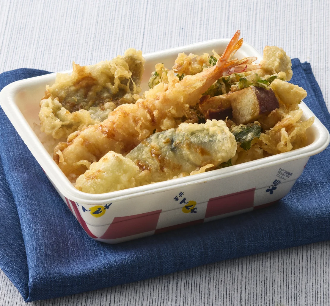 海老と4種の北陸産天丼弁当（お新香付）の天ぷら盛り合わせ