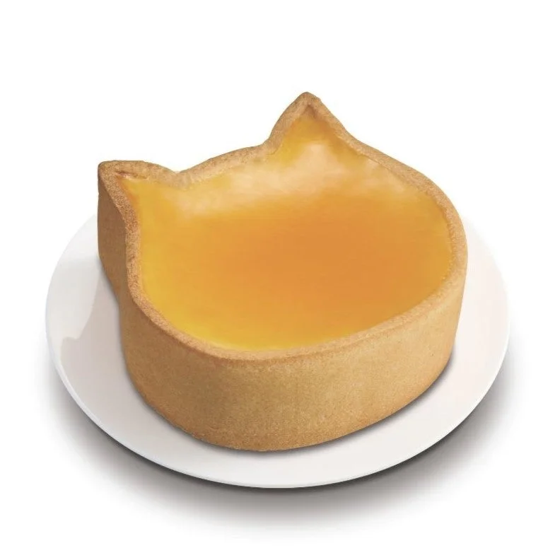 にゃんともおいしいベイクドチーズタルトのねこ形チーズタルト