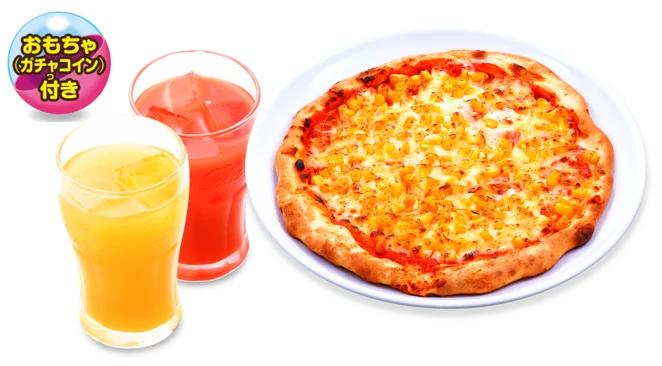 ラッキーマヨコーンピザセットのピザと2杯のドリンク