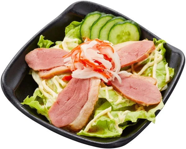合鴨ロースと野菜のサラダ