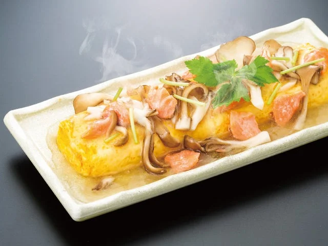 鮭と舞茸のあんかけだし巻き玉子