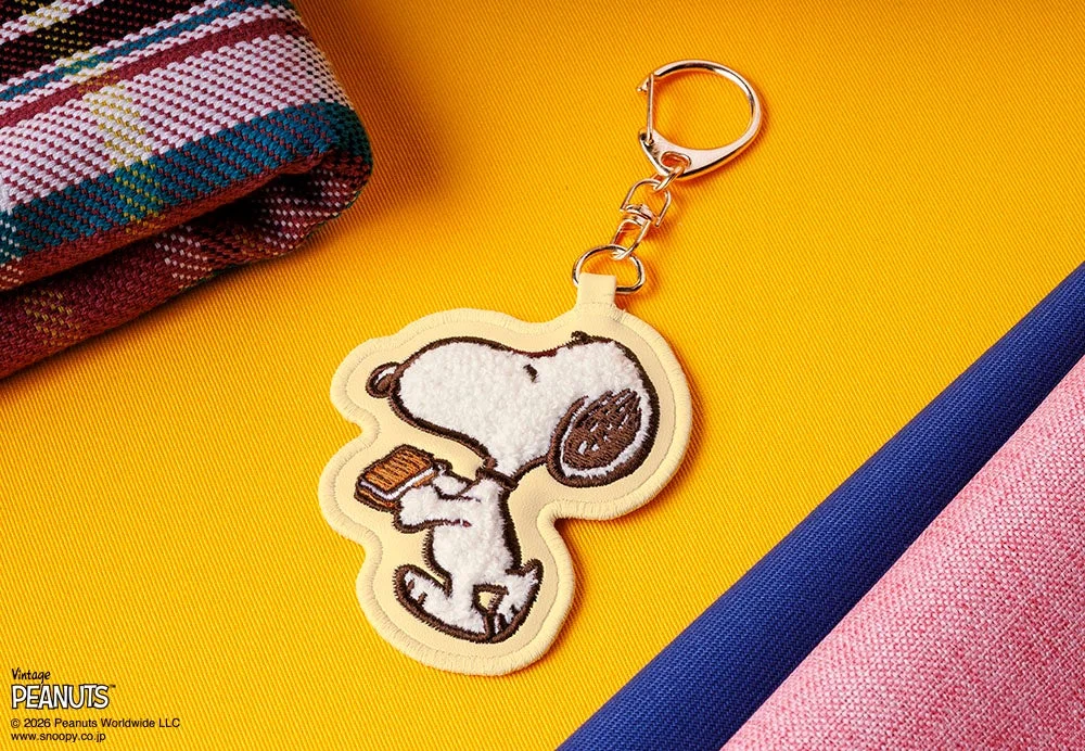 スヌーピー シュガーバターの木 相良刺しゅうキーホルダーの刺繍デザイン