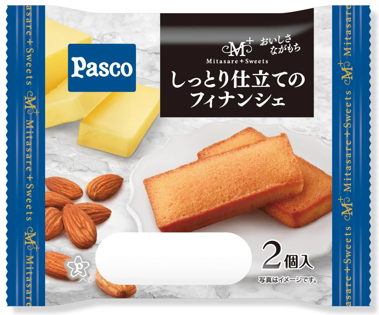 Pasco「しっとり仕立てのフィナンシェ」のパッケージと、バター・アーモンドを添えた焼き菓子の写真