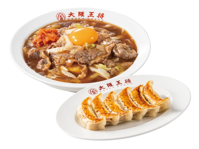 SUKIYAKIふわとろ天津飯餃子セットライト。卵黄と牛カルビ餡の天津飯と焼餃子