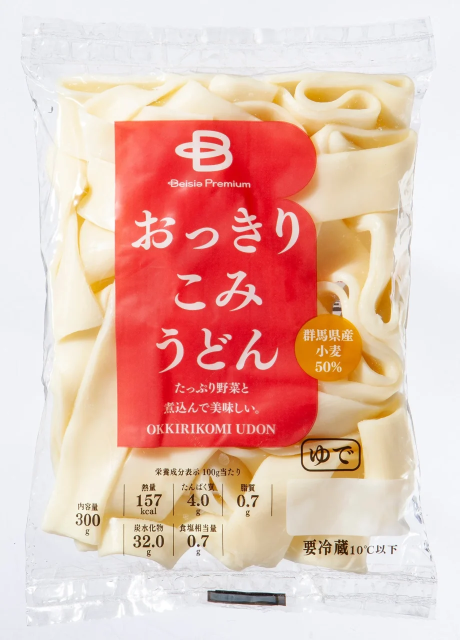 Beisia Premium おっきりこみうどんのパッケージと幅広麺