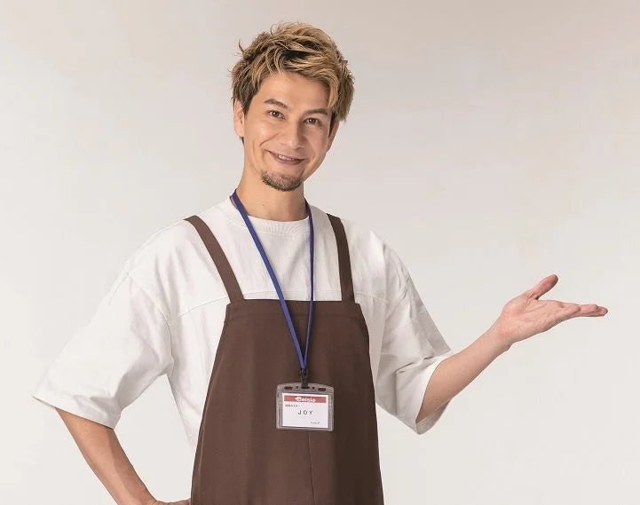 群馬フェアを応援するタレントJOYさんがエプロン姿で紹介するイメージ