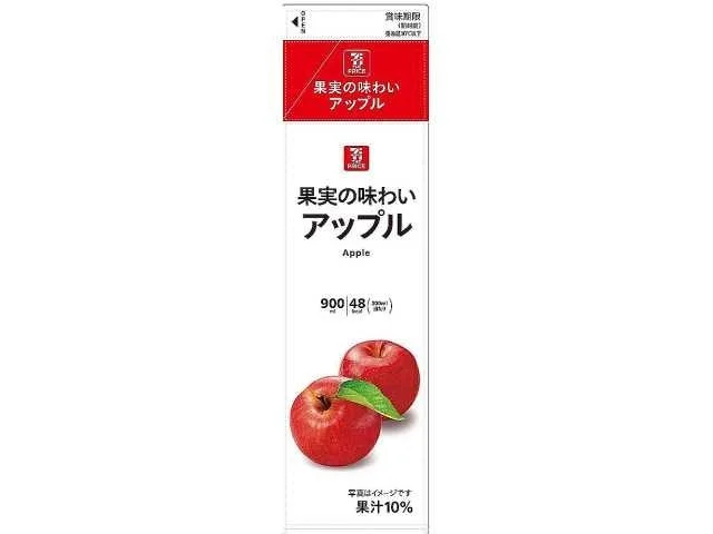 セブン・ザ・プライス 果実の味わいアップル 900mlのパッケージと赤いりんご