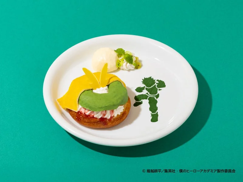 【緑谷出久】ストロベリー&クリームドーナツ。緑色の飾りと黄色の飾りを載せた一皿
