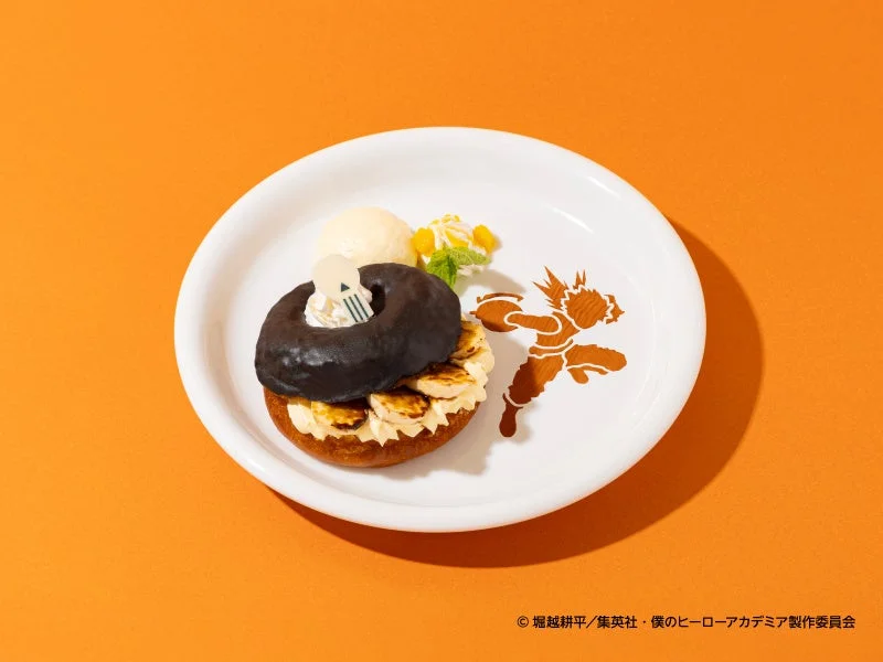 【爆豪勝己】バナナカスタードドーナツ。白い皿に盛られたチョコ色のドーナツ