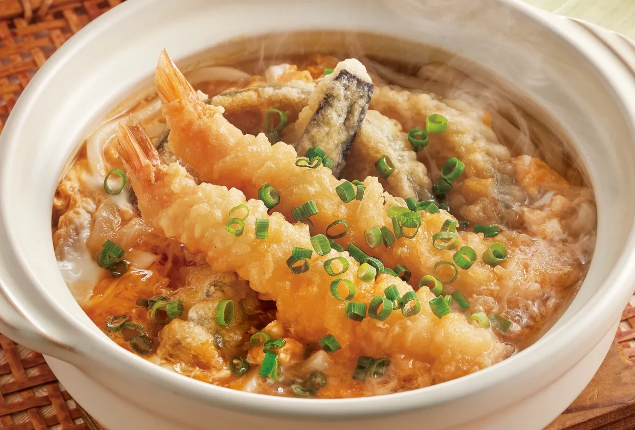 海老天とじうどん(えび・ナス・かぼちゃ)の天ぷらと出汁うどん