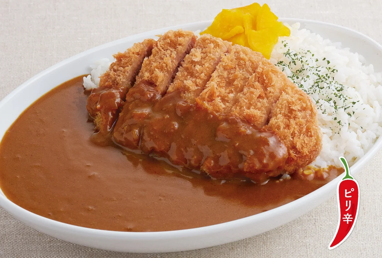カレーライスにロースかつを添えたメガ盛り!大阪風あまからカレー(ロースかつ)