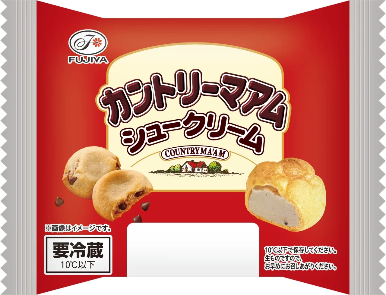 カントリーマアムシュークリームの赤い包装。クッキーとクリーム入りシューの断面を掲載