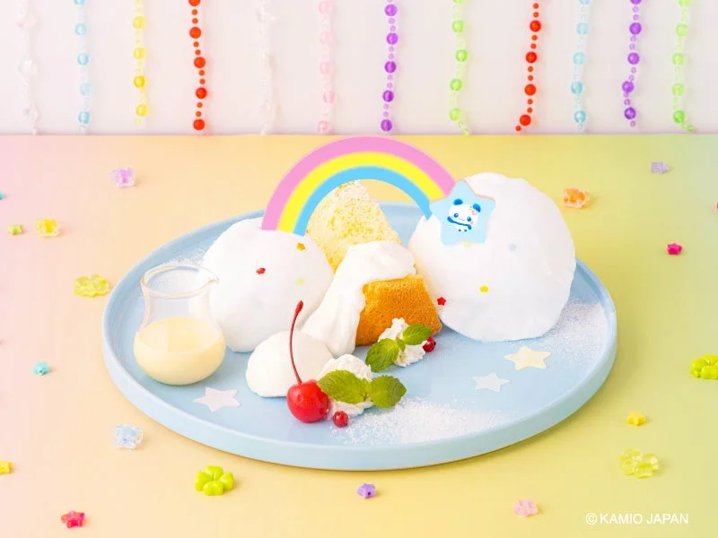 パンちゃんのぷわぷわシフォンケーキ。水色の皿に虹とわたあめ