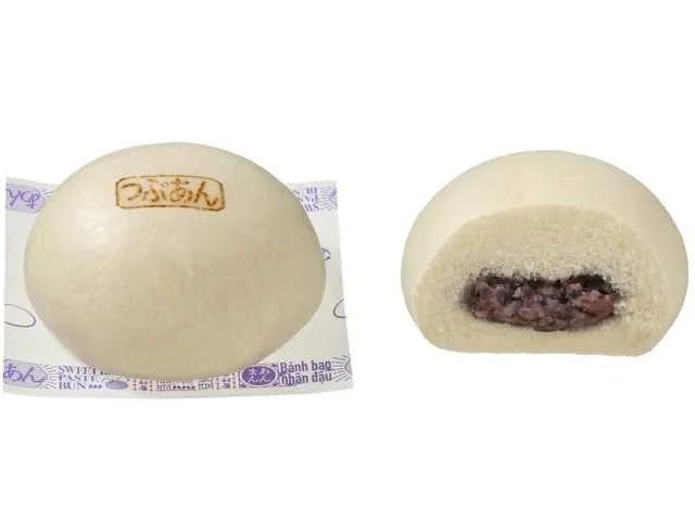 「つぶあん」の焼印入りあんまんと、断面に粒あんが見える中華まん