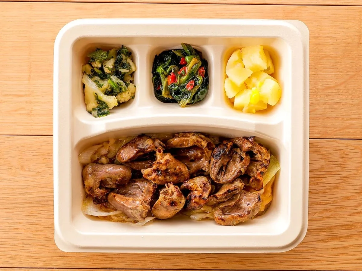 鶏ハツとねぎもやしのやみつきだれの仕切り容器入り冷凍弁当