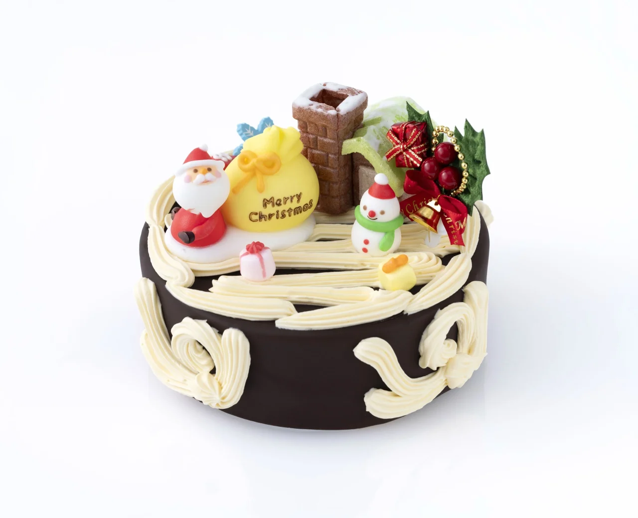 マルキーズショコラ。チョコ生地にクリームの唐草模様、サンタと雪だるまの飾り
