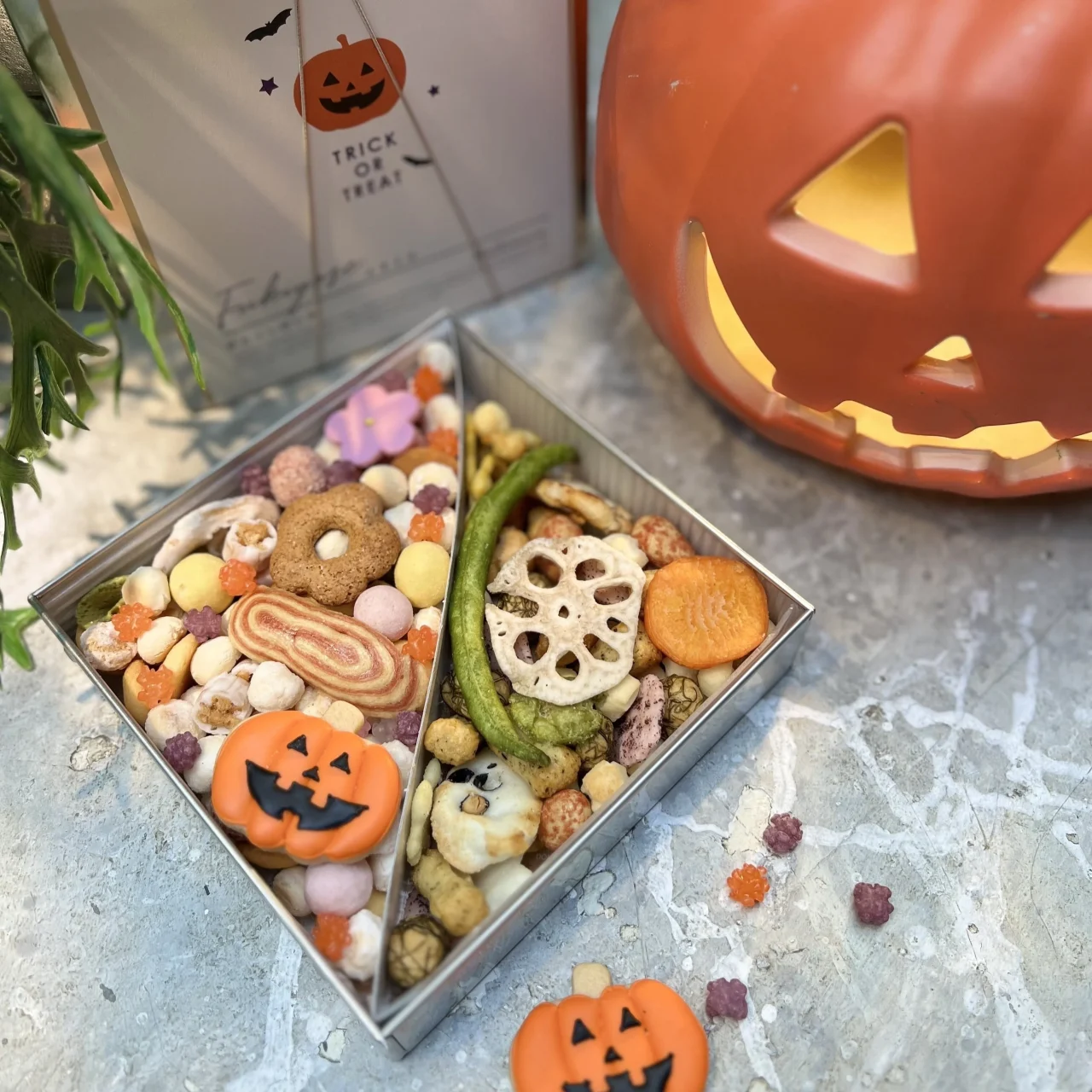 ふきよせ 甘じょっぱい缶 Halloween。かぼちゃクッキーと豆菓子