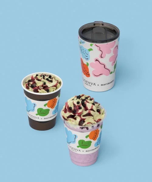 ショコリキサー & タンブラーセット。花柄のカップ2つとタンブラー