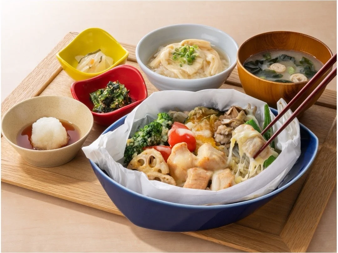 鶏むね肉のチーズ味噌麹蒸し＆湯葉あんかけごはん膳のお膳
